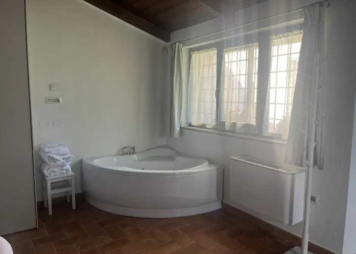 L'ulivo Incantato Nocleg ze śniadaniem 4*